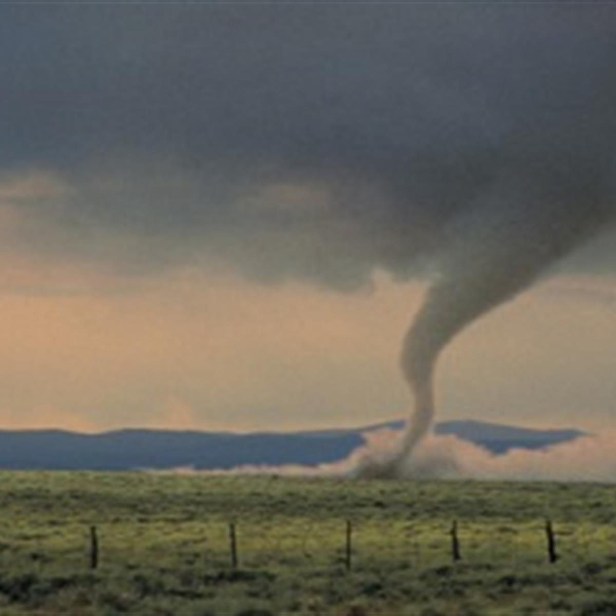 Cómo prepararse para un tornado: consejos para las familias -  