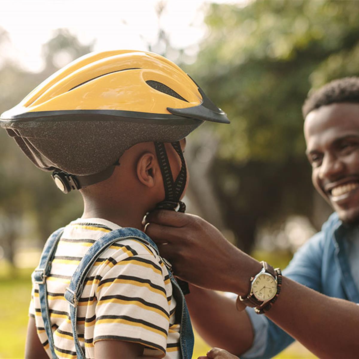 Aprovechar empresario Crudo Los cascos para bicicleta: qué deben saber los padres - HealthyChildren.org