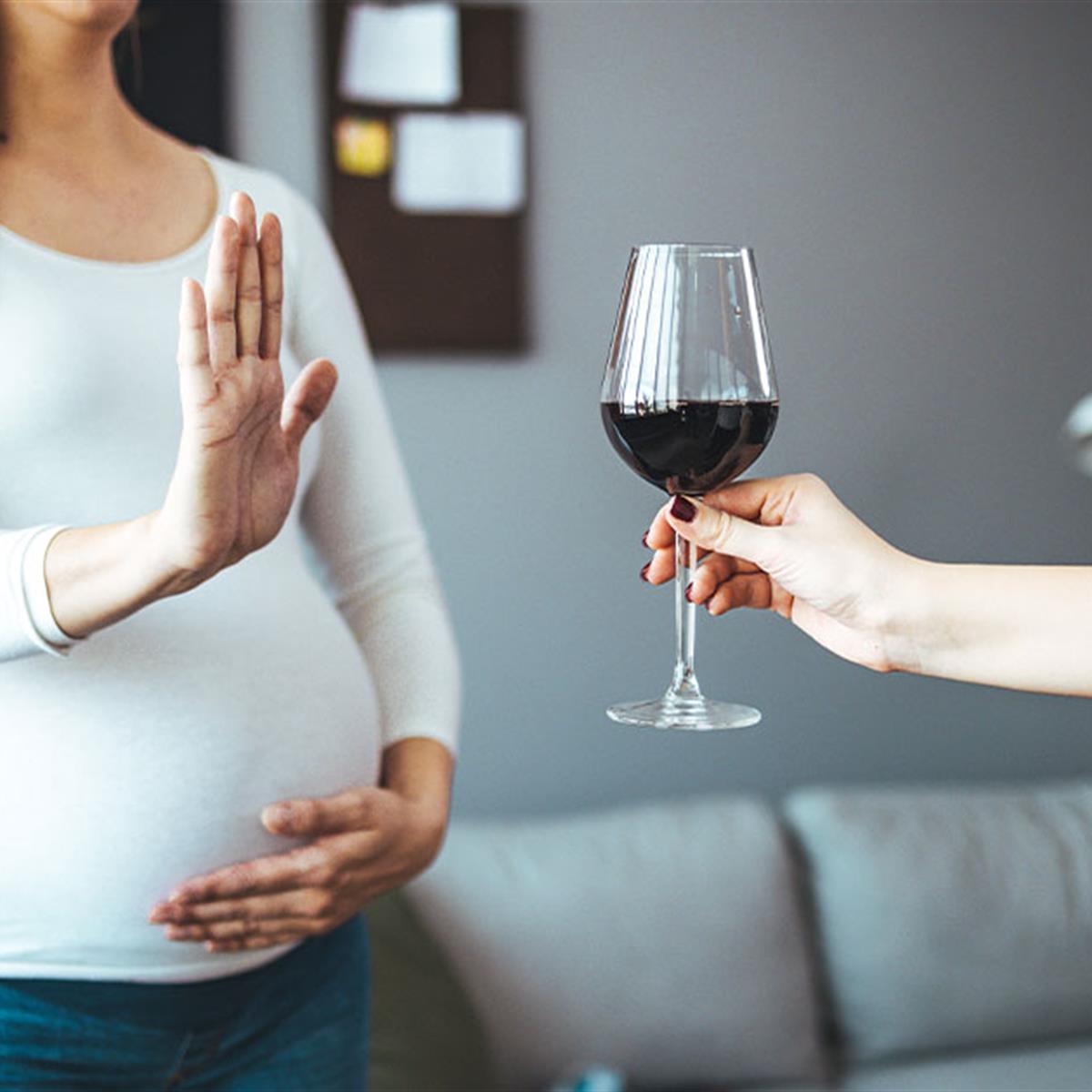 https://www.healthychildren.org/SiteCollectionImagesArticleImages/fetal-alcohol-spectrum-disorders-FAQs-of-parents-and-families.jpg?RenditionID=6