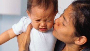 Dónde pasar por alto su Cómo calmar a un bebé irascible o quisquilloso: consejos para padres y  cuidadores - HealthyChildren.org