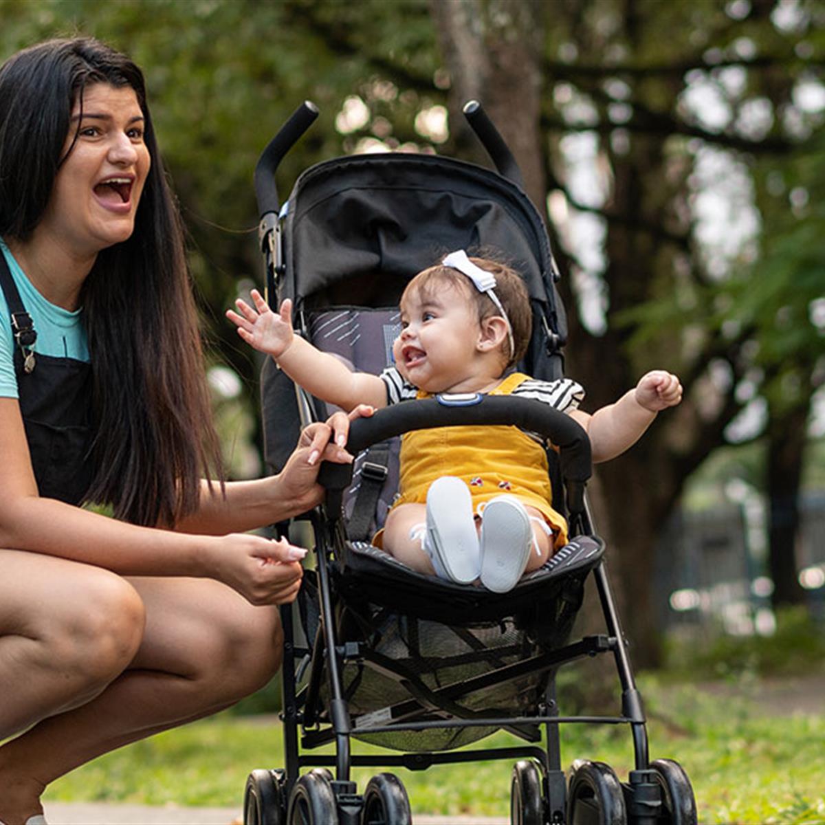 How to Choose a Safe Baby Stroller